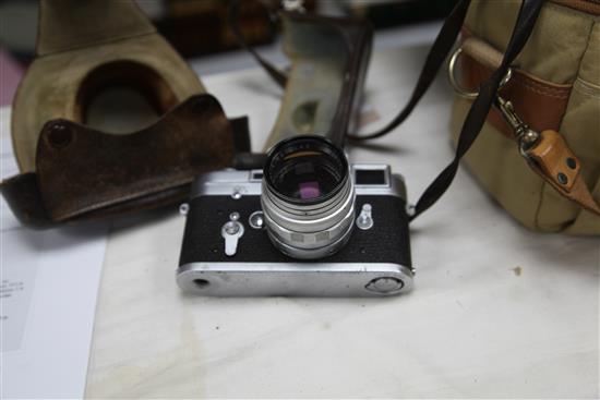 A Leica M3 range finder camera, no. 998724,